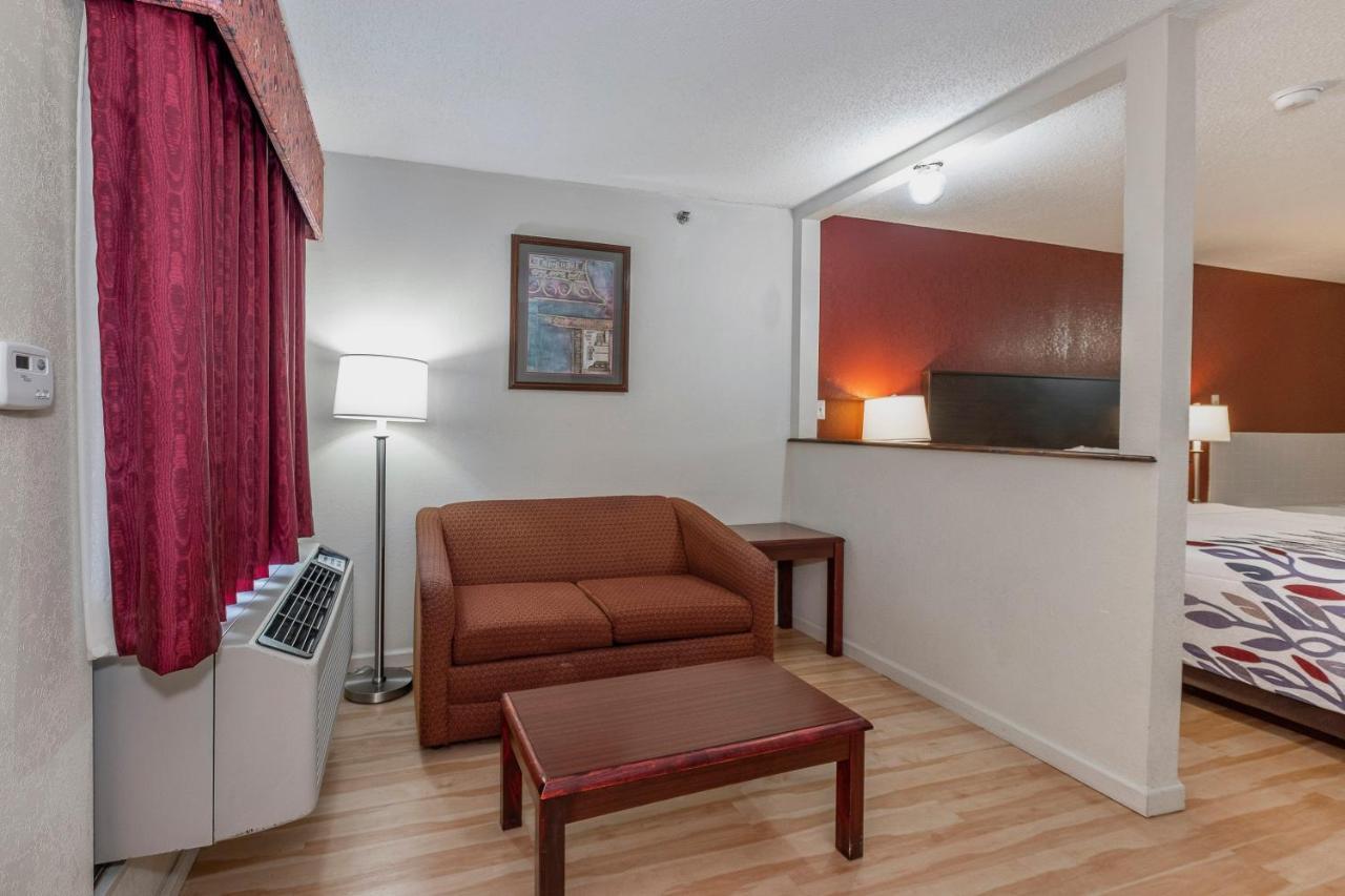 Red Roof Inn & Suites Rome Zewnętrze zdjęcie