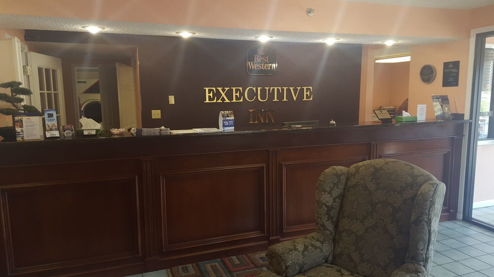 Red Roof Inn & Suites Rome Zewnętrze zdjęcie