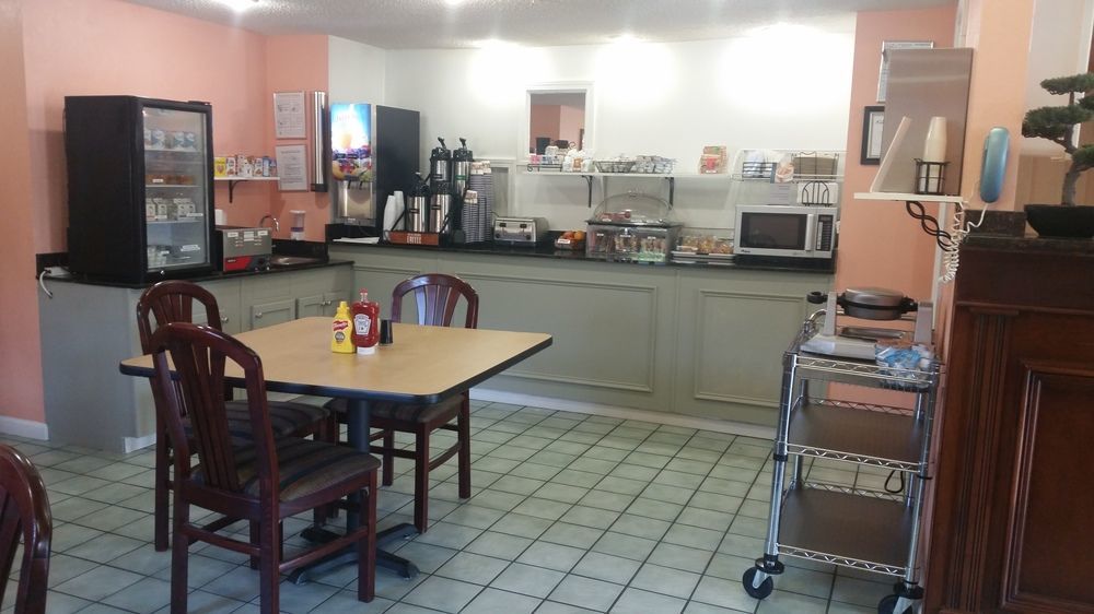 Red Roof Inn & Suites Rome Zewnętrze zdjęcie