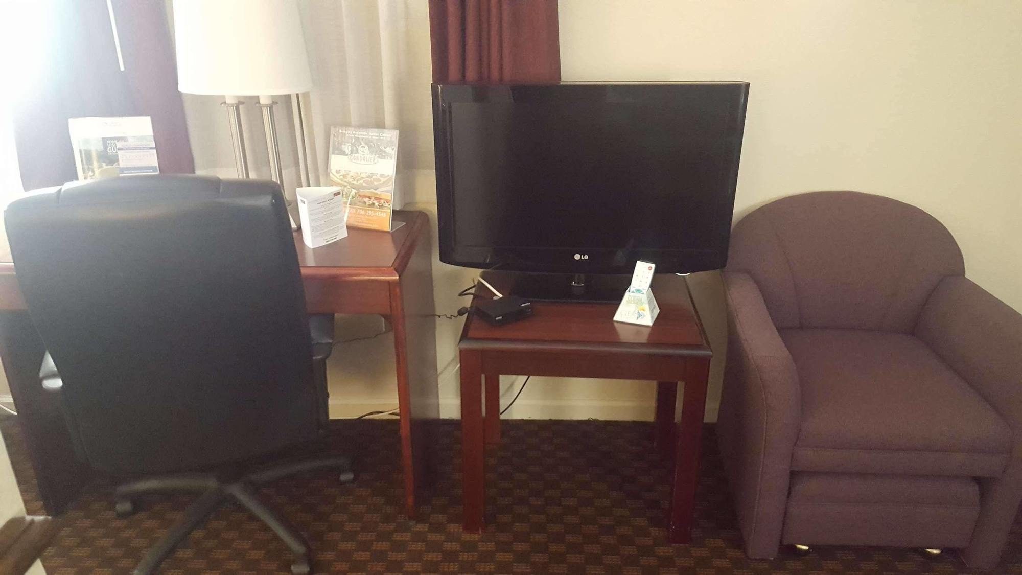 Red Roof Inn & Suites Rome Zewnętrze zdjęcie